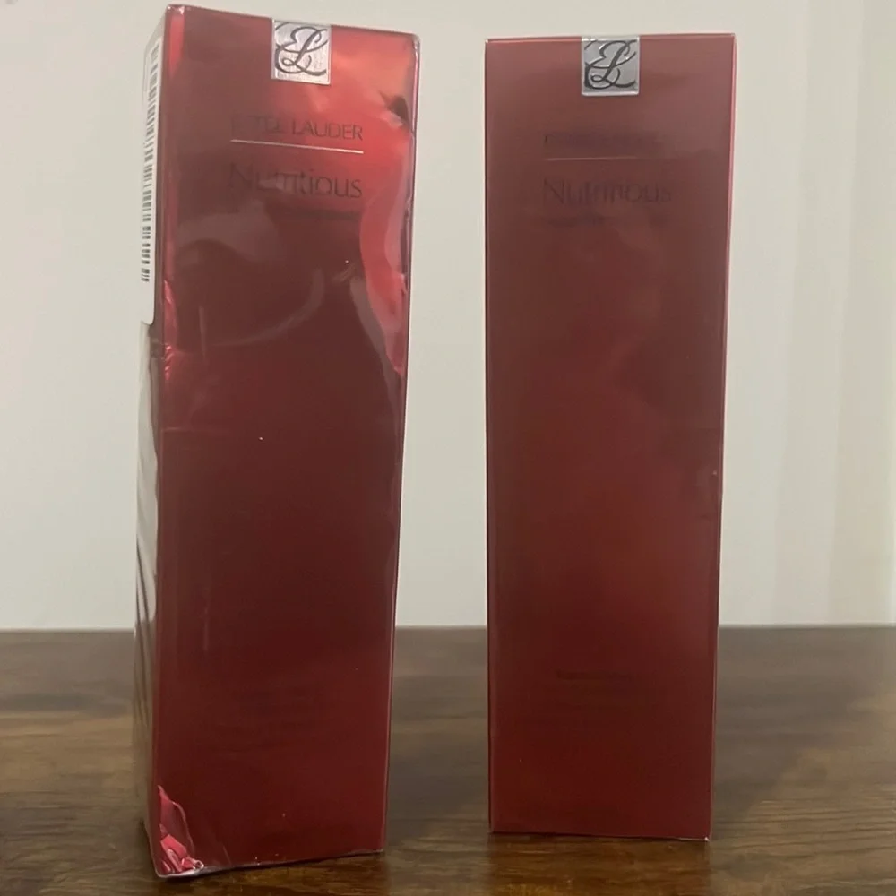 Estee Lauder Nutritious Super-Pomegranate Radiant Energy